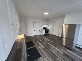 59 Sweet Ave #2R, Woonsocket, RI 02895