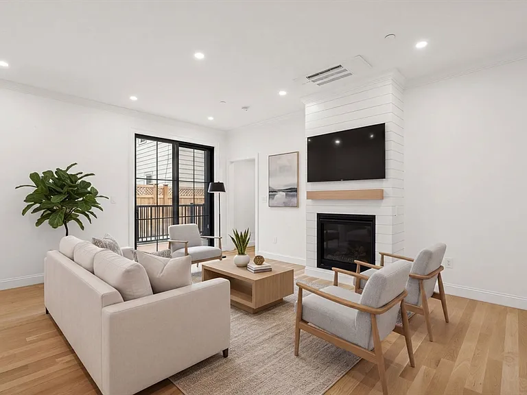 27 Shepard St #3 — Photo 22