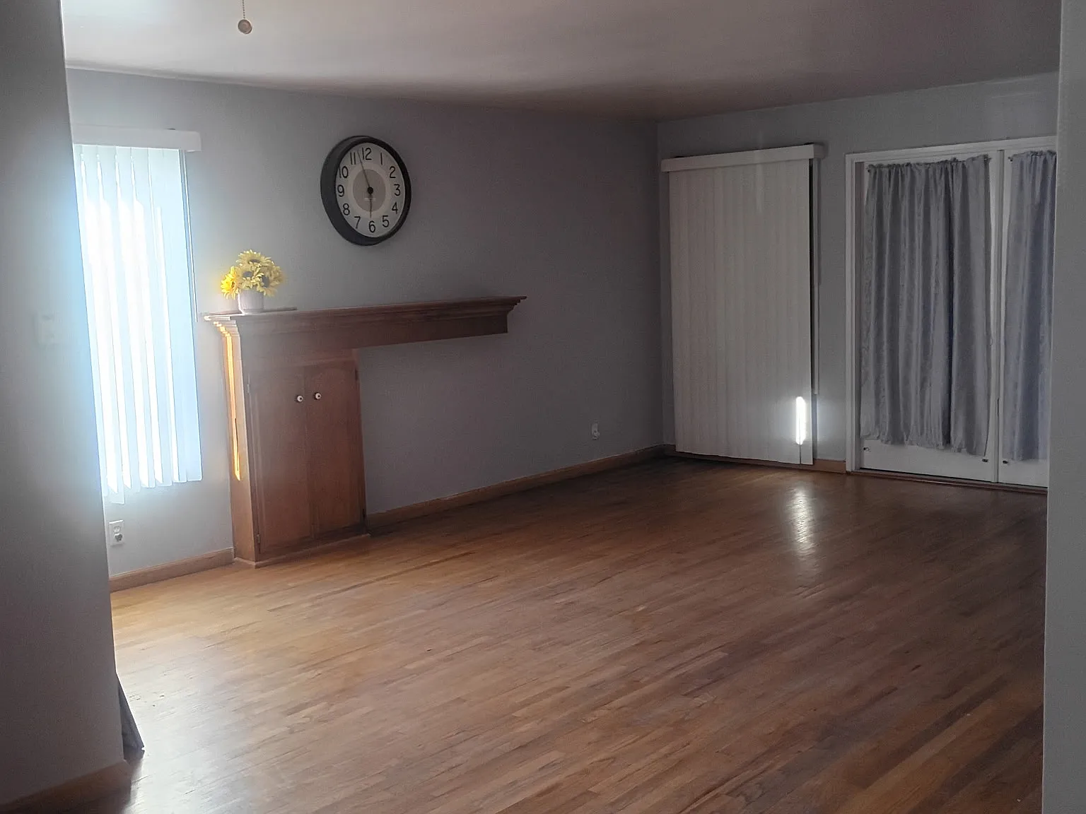 618 Anza Pl — Photo 2