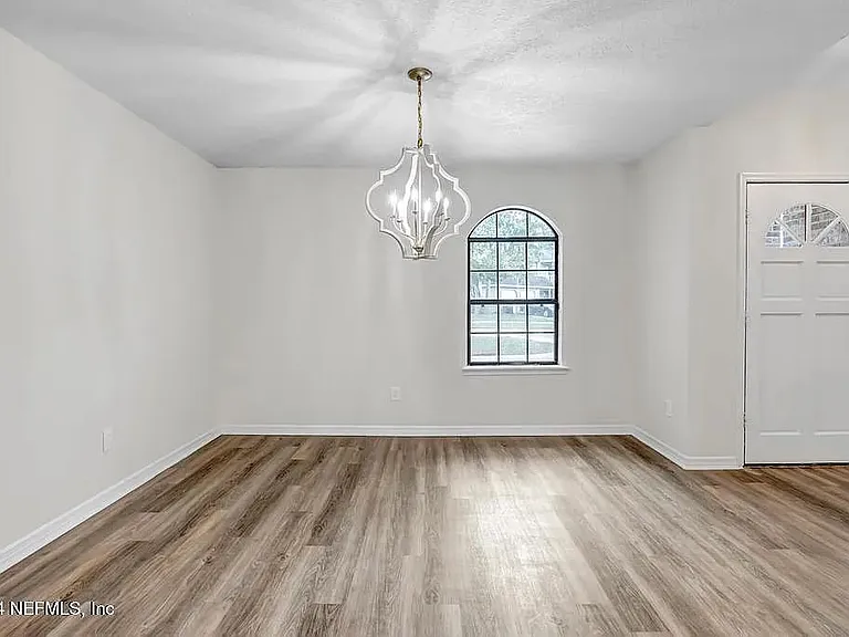 8234 Spencers Trace Dr — Photo 19