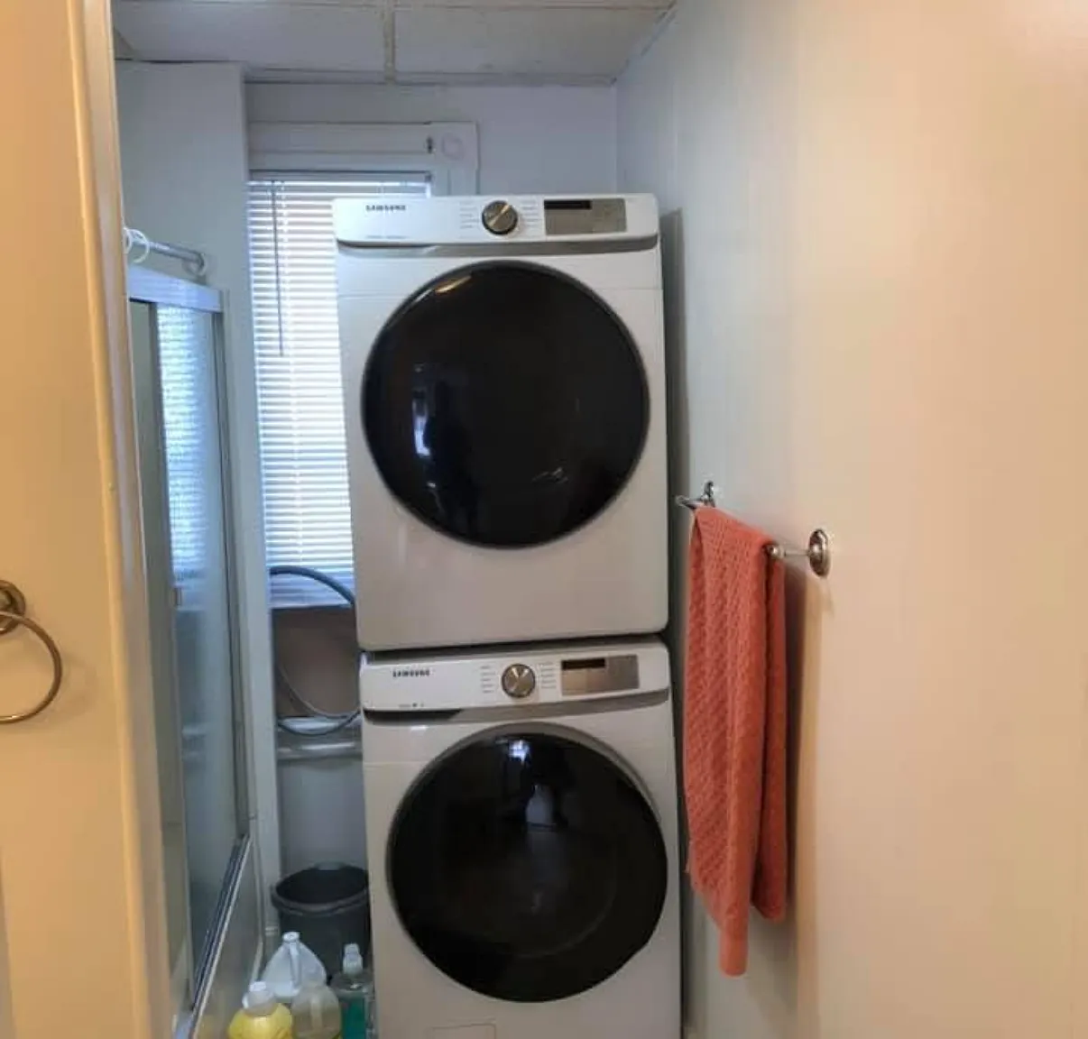 2 bed, 1100 sqft, $1,800 — Photo 3