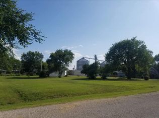 217 N 12th St, Burlington, KS 66839