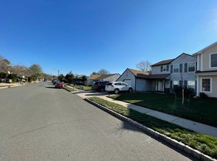 11 Woodbury Rd, Edison, NJ 08820