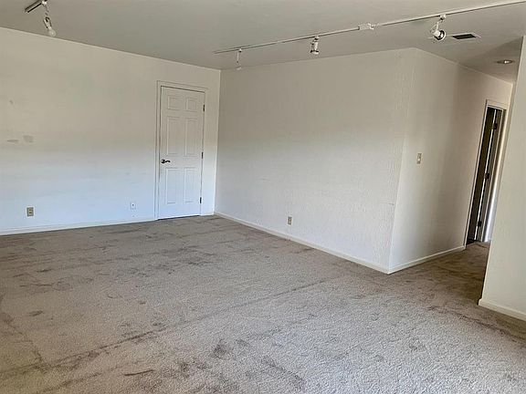 3rd image of 3588 Payne Ave APT 9
