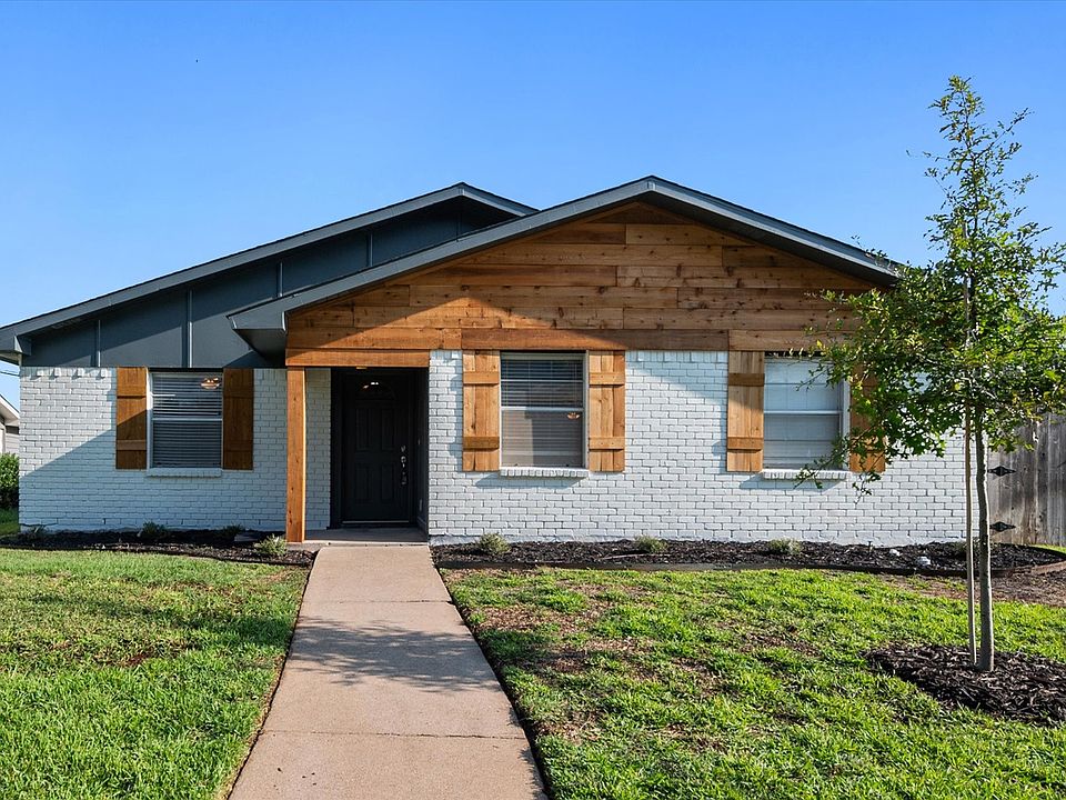 1st image of 850 Pinoak Dr