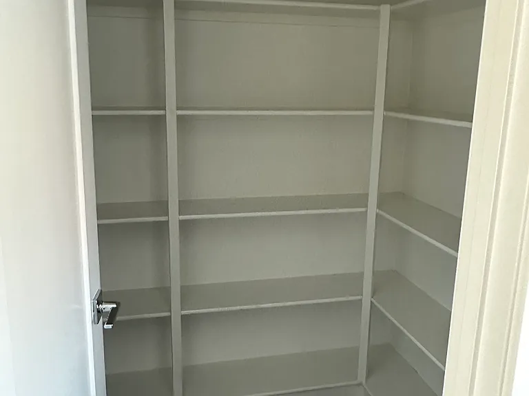 1042 Split Ct — Photo 1