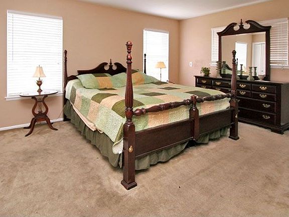3rd image of 9611 Lantana Dr