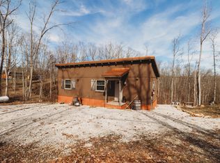 4523 Amos Ridge Rd, Frenchburg, KY 40322