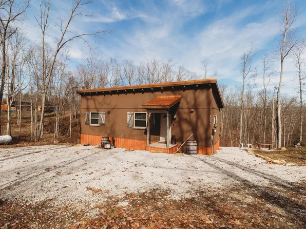 4523 Amos Ridge Rd, Frenchburg, KY 40322