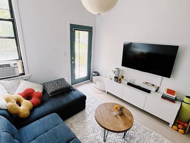 346 Stanhope St #2 — Photo 3