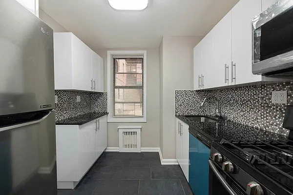 Sold by Ben Bay Realty Co. of Bay Ridge | media 23