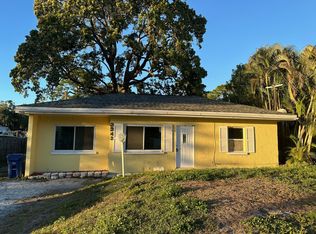 3343 Williamsburg St, Sarasota, FL 34231