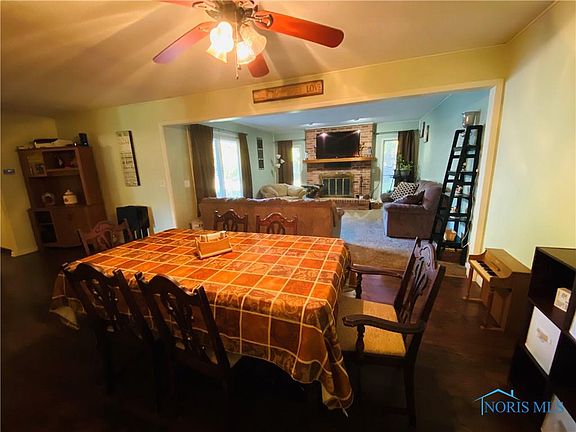 4th image of 1002 Fort Dr