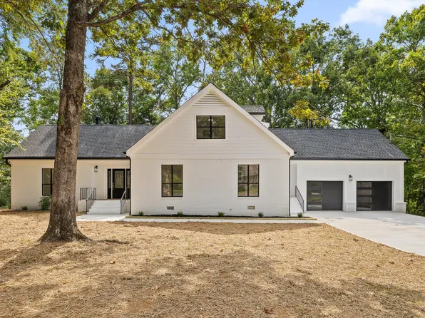 2125 Burnt Hickory Dr, Chattanooga, TN 37421