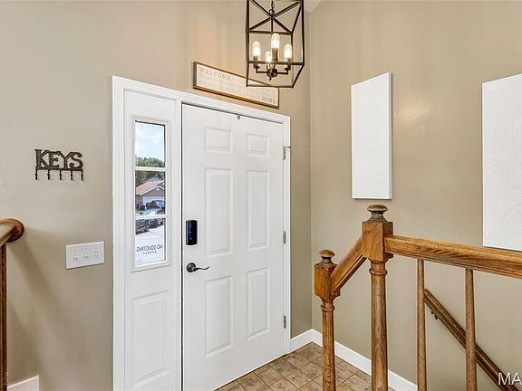 3rd image of 22 Aspen Pointe Dr