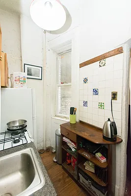 Rented by Wave Real Estate Group | media 39