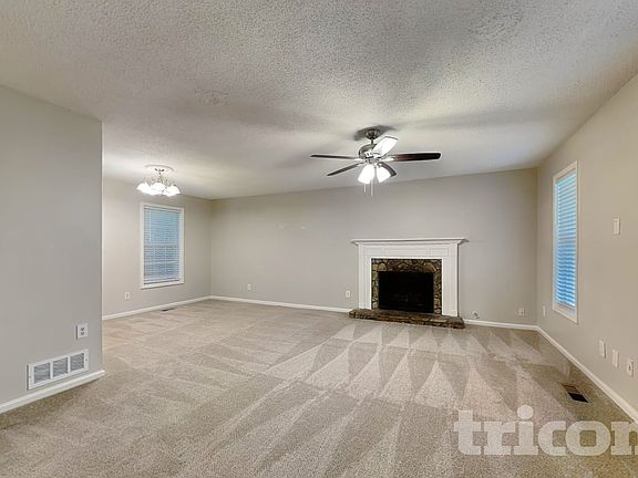 4th image of 204 Campbell Dr