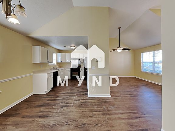 5th image of 3021 Stonebridge Creek Dr