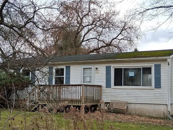 209 McLean Rd, Cortland, NY 13045