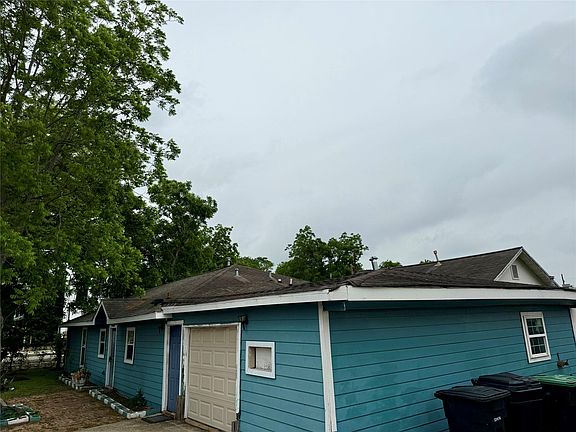 3rd image of 5829 Goforth St