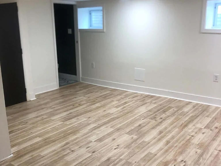 5715 Clay St NE — Photo 17