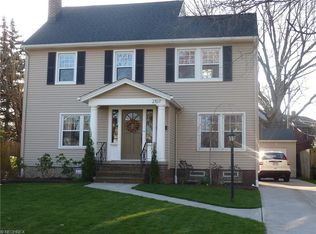 2107 Overbrook Ave, Lakewood, OH