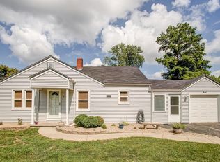 2815 Ridgedale Dr, Godfrey, IL 62035