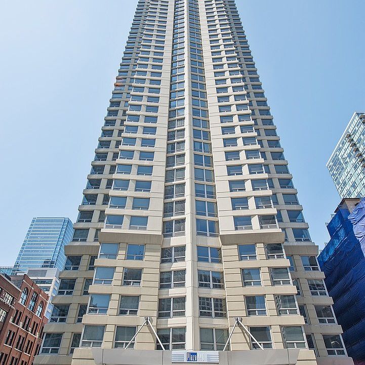 1st image of 440 N Wabash Ave APT 3709