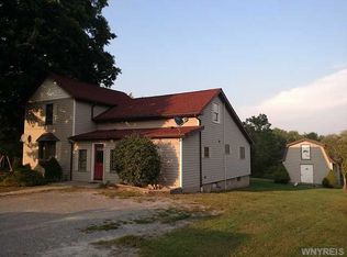 17 W Railroad St, Castile, NY 14427