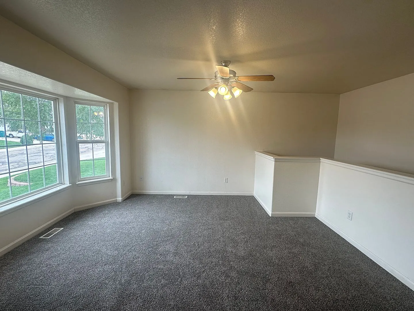 Willowbrook 3 Bedroom Home — Photo 3