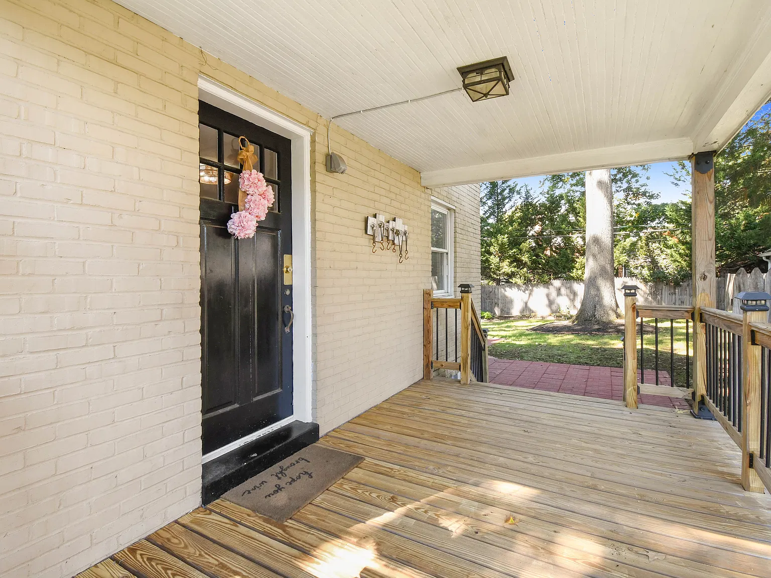 3 bed, 1630 sqft, $4,500 — Photo 2