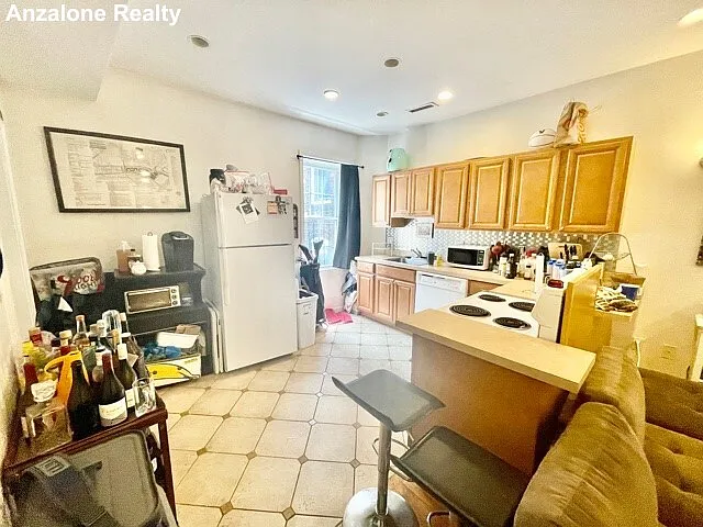 111 Salem St #3 — Photo 3