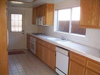 3rd image of 556 Glover Ave