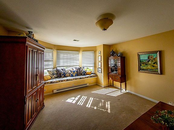 5th image of 2017 E Waterberry Dr