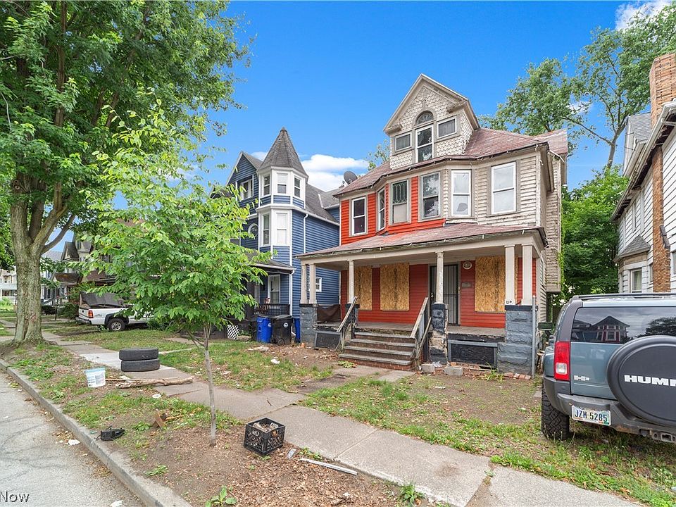 2nd image of 2288 E 95th St