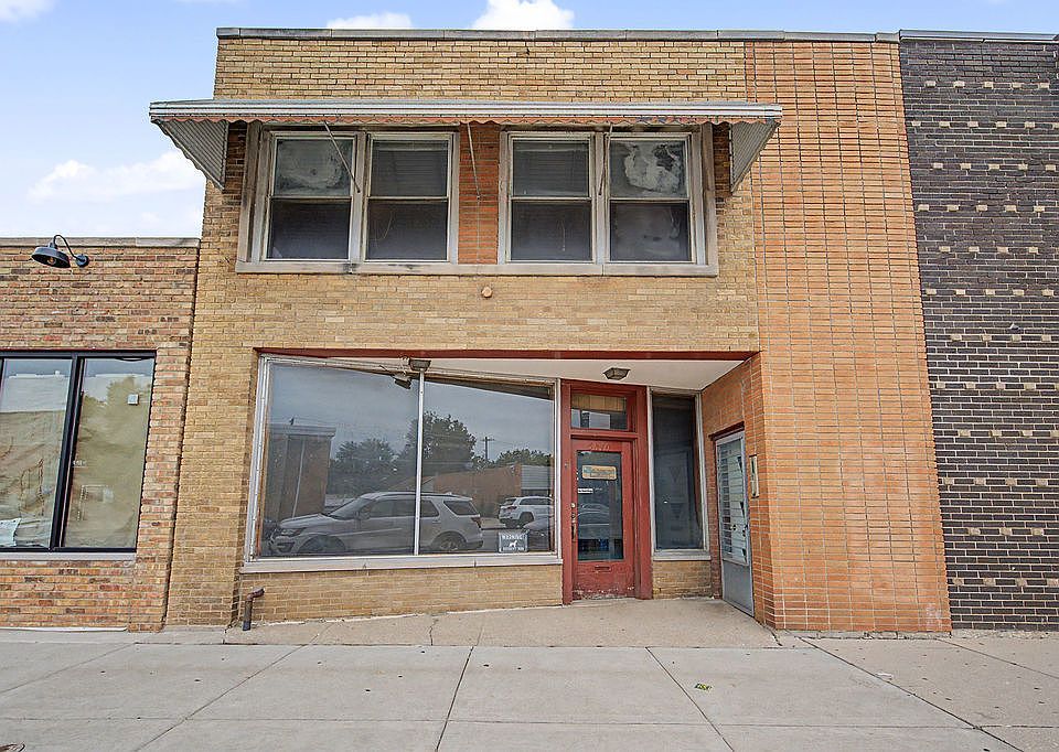 1st image of 5810 W 35th St
