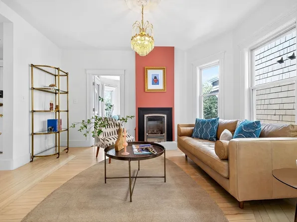 17 Linden Ave #2, Somerville, MA 02143