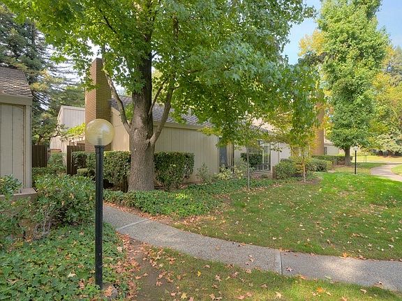 2nd image of 1461 University Ave