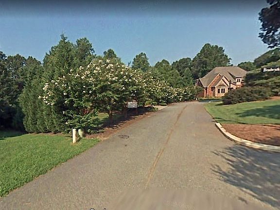 4th image of 107 Candlewyck Dr