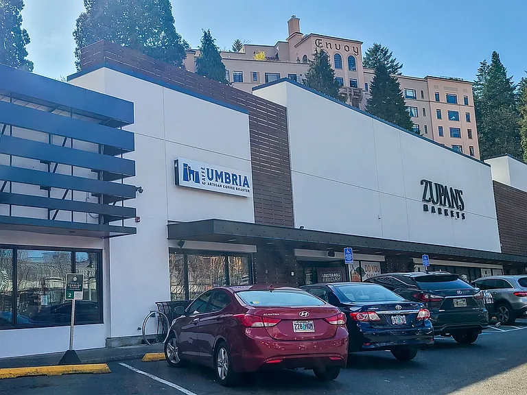 Rena Villa - Portland Oregon - Shopping