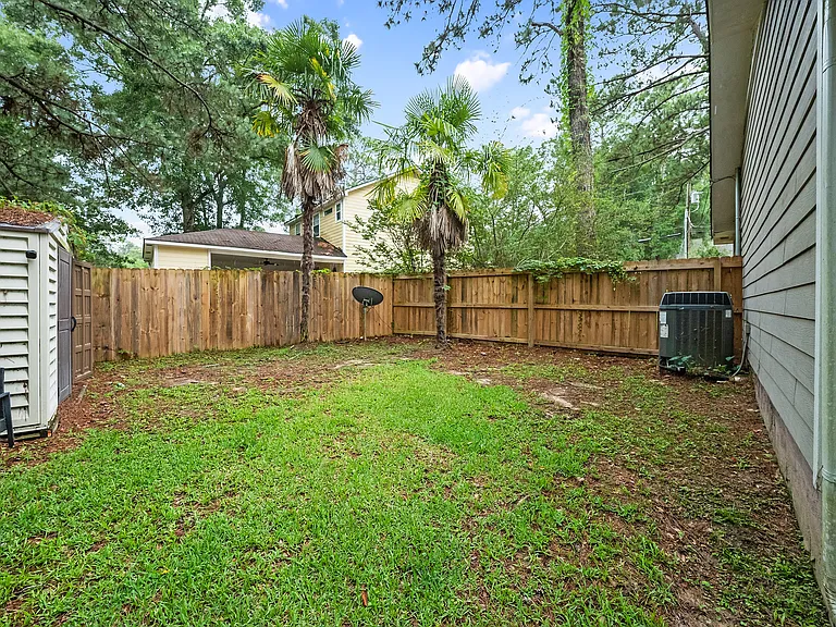 115 Donna Cir — Photo 24