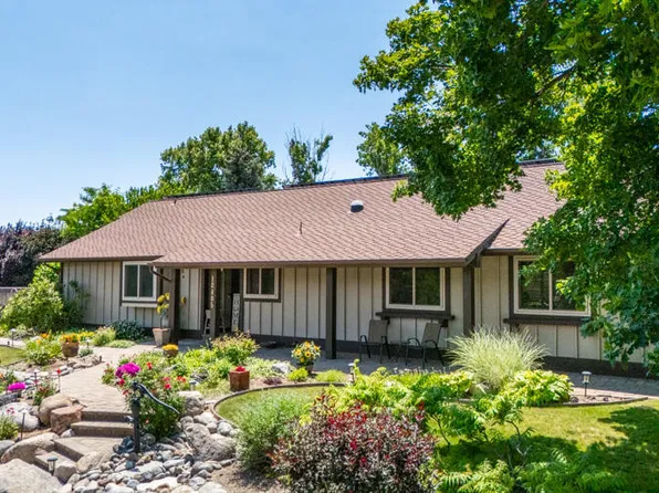 12405 Creek Crest Dr, Reno, NV 89511