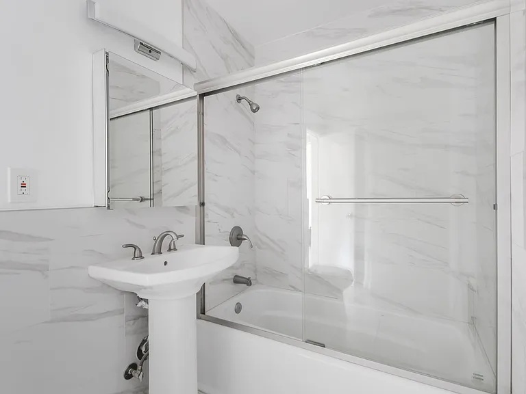 1736 N Normandie Ave — Photo 10