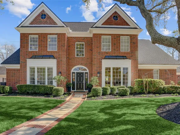 51 Dartmoor Ct, Sugar Land, TX 77479