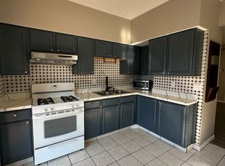 3227 Superior Ave E #4, Cleveland, OH 44114