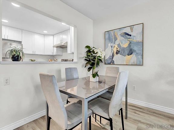 4th image of 2960 Broadway Unit 8