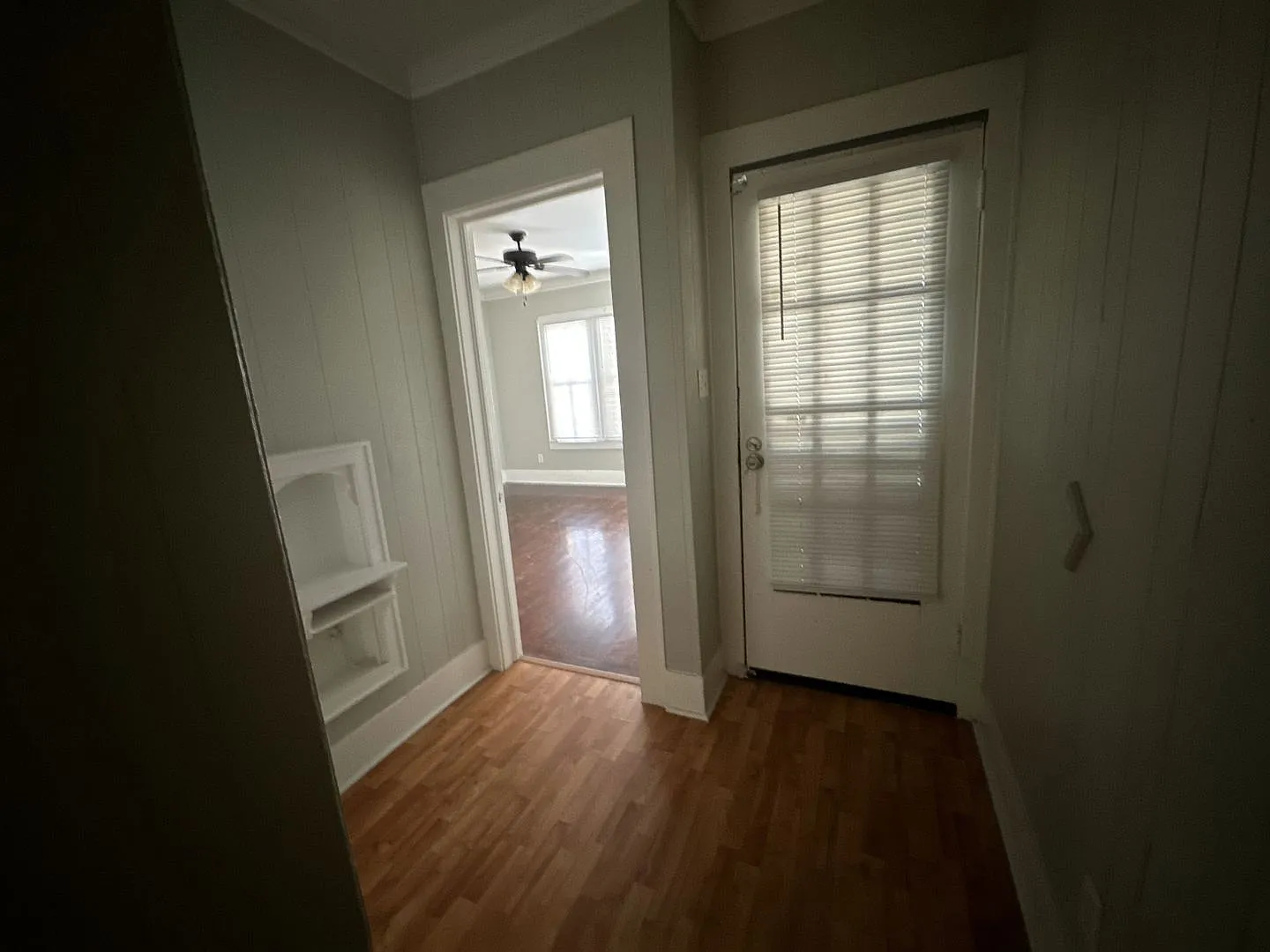 Cozy 2 bedroom 1 bath duplex — Photo 2