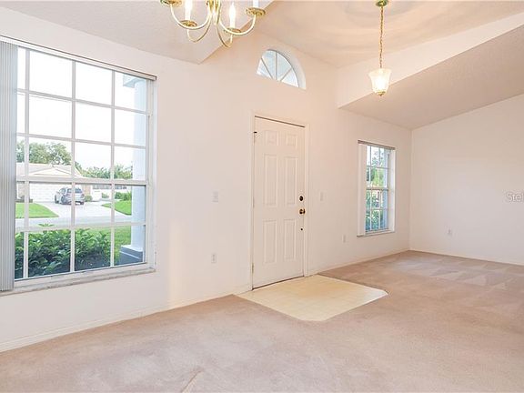 5th image of 2090 Kelso Ave