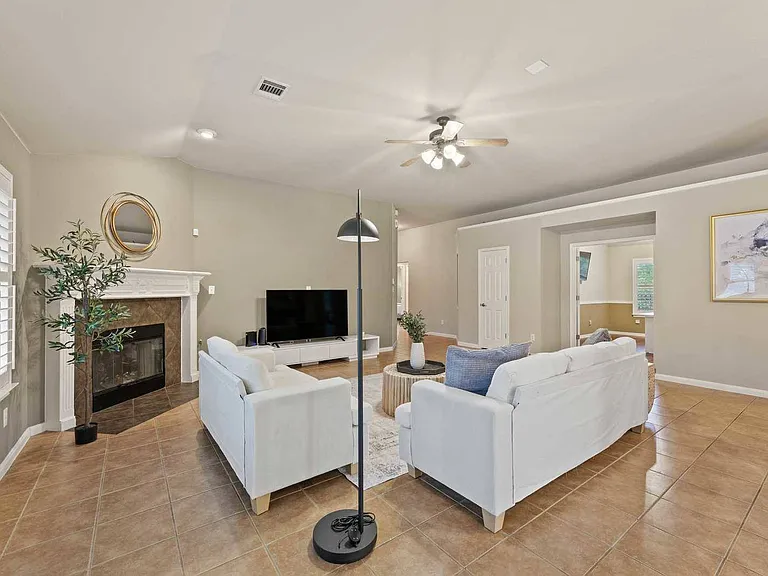 9424 Morgan Creek Dr — Photo 6