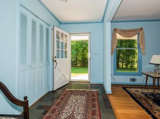 10 Woodcrest Dr, Saint James, NY 11780